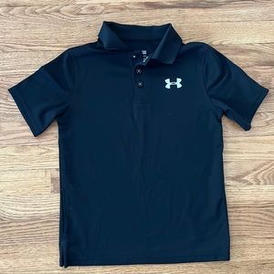 Boys black UA polo.